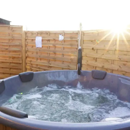 Campsite Fichtel Pod Mit Optionalem Hot Tub Neuhaus an Der Eger