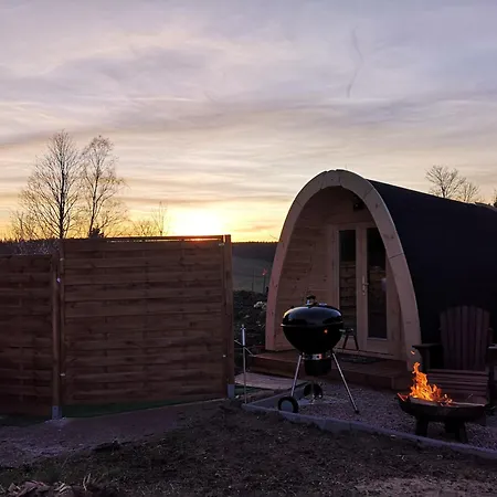 Fichtel Pod Mit Optionalem Hot Tub Kamp alanı Neuhaus an Der Eger